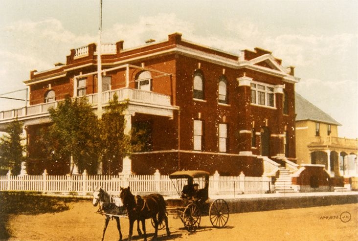 Exterior view of the Edmonton Club, 1912.