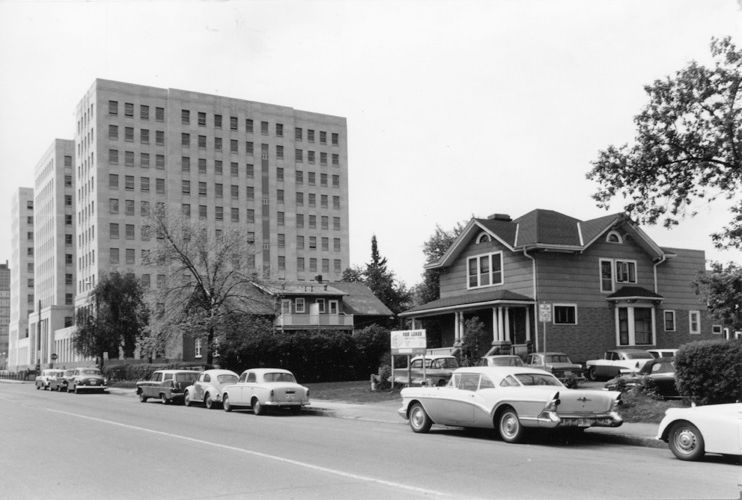Exterior view of the Federal Building taken in 1963 from 107th Street, City of Edmonton Archives EA-33-293.