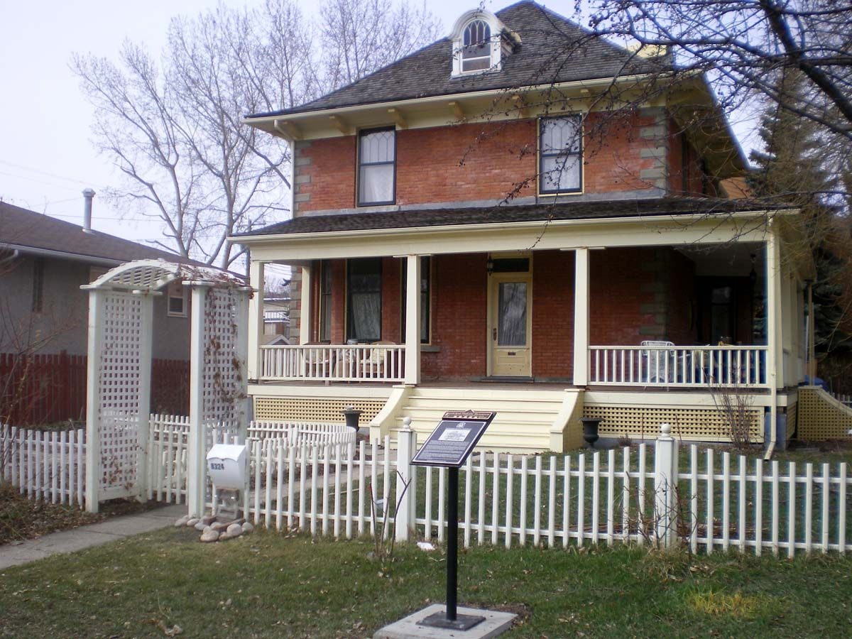 Margaret Martin Residence, 2006, front elevation. City of Edmonton Archives EA-792-286.