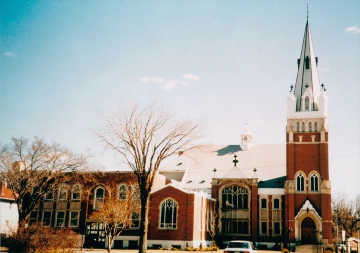 Robertson-Wesley United Church, 1997, side elevation. City of Edmonton Archives EA-596-133.