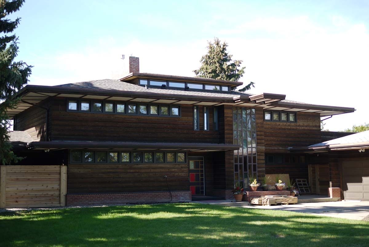 Shandro Residence, 2013, front elevation. Photo courtesy of Ann Hall.