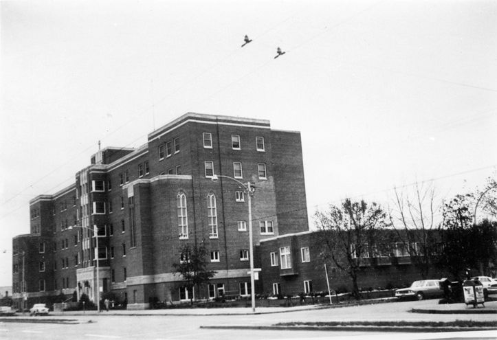 Exterior view of St. Joseph's Hospital in 1976, from the City of Edmonton Archives.