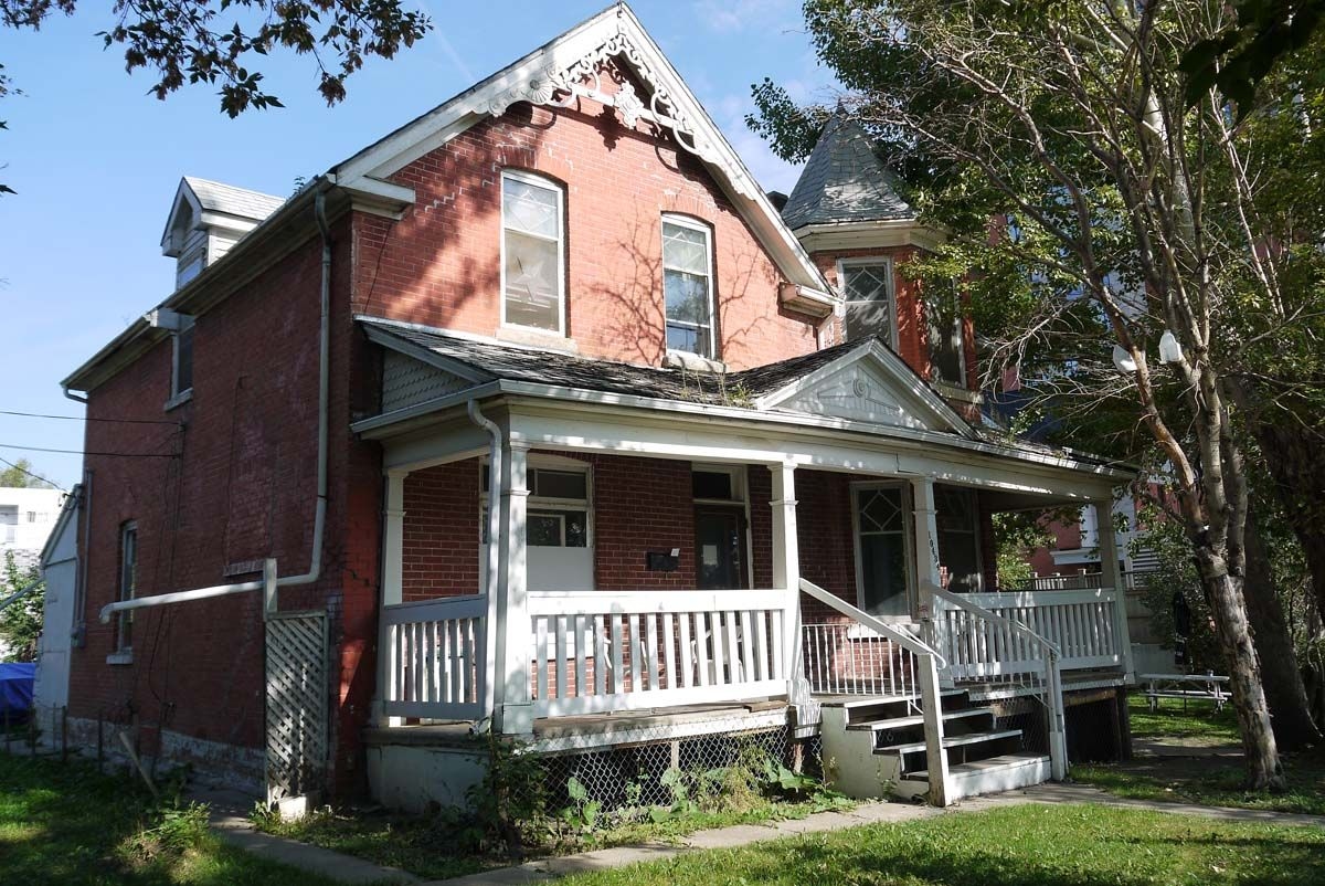 West Residence, 2013, front view. Photo courtesy of Ann Hall.