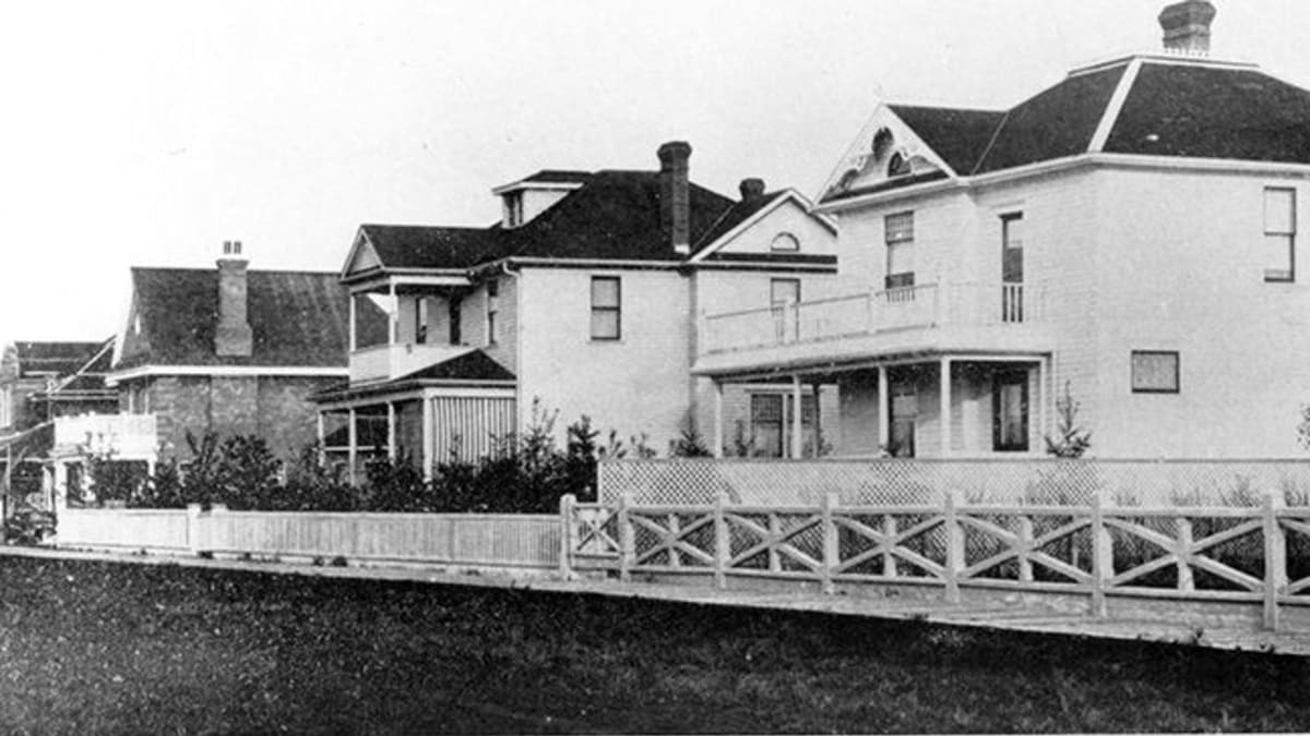 Duggan Residence, Saskatchewan Drive looking East, 1910