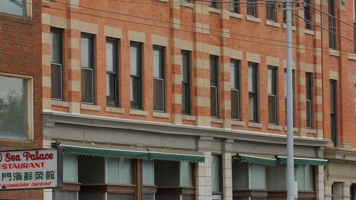 Ernest Brown Block, 2007, front view. Photo by Lawrence Herzog. Courtesy of City of Edmonton Sustainable Development.