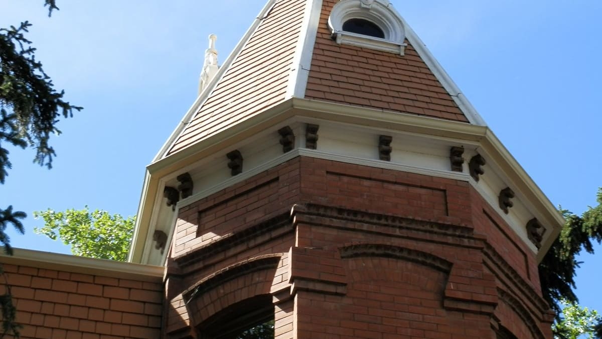 Gariepy House, 2012, tower detail