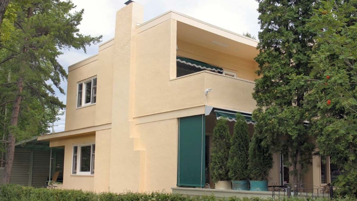 Hyndman House side view photograph taken in 2007.