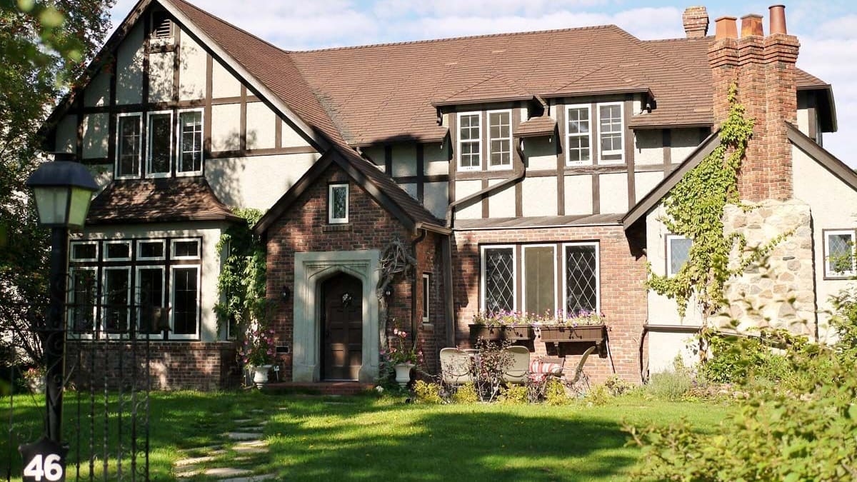 Neil MacLean Residence, 2013, front elevation. Photo courtesy of Ann Hall.