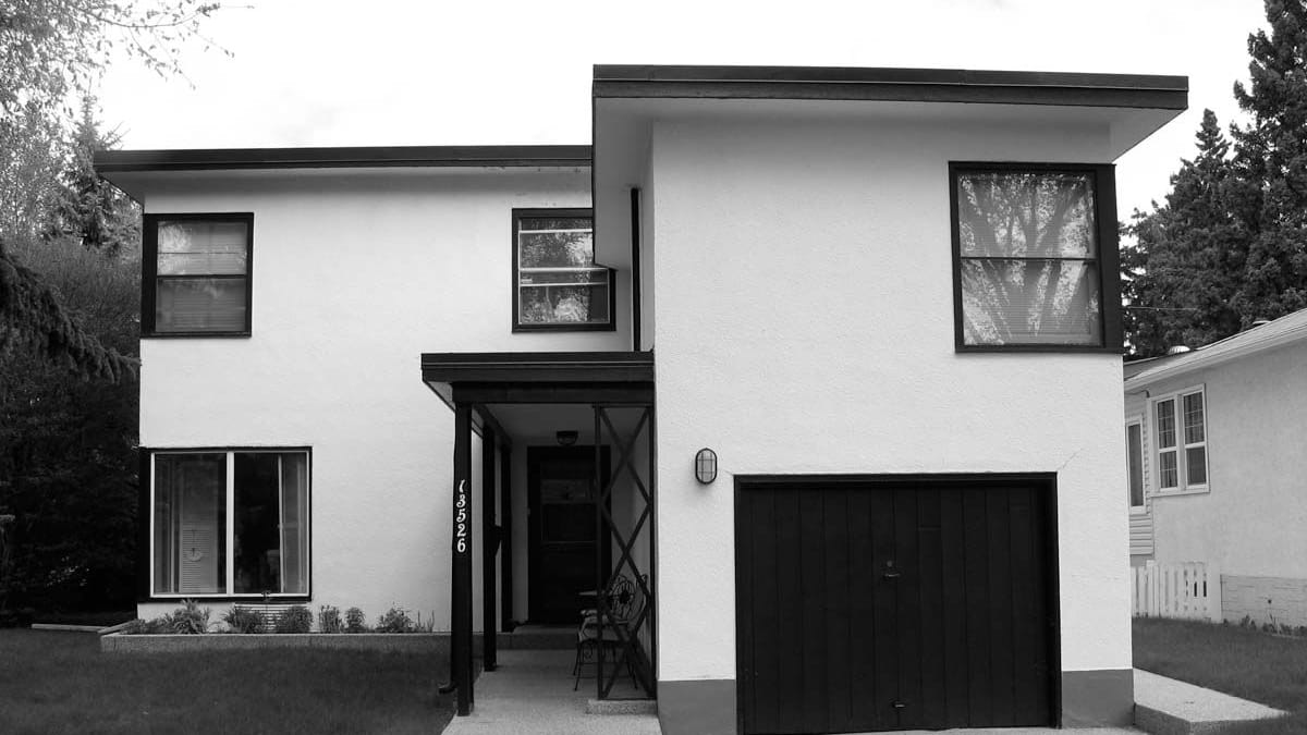 William Blakey Residence, 2008, front elevation. Photo by James Dow. Courtesy of COE Sustainable Development.