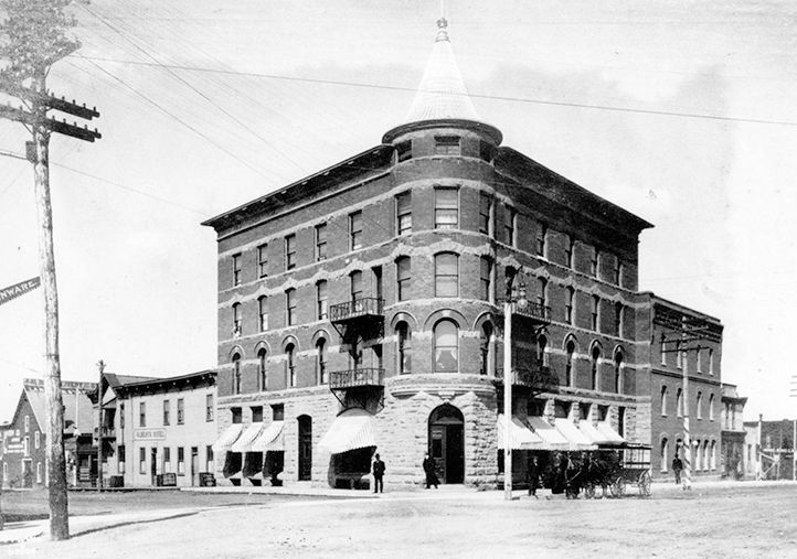 Exterior view of the Alberta Hotel, taken circa 1907.