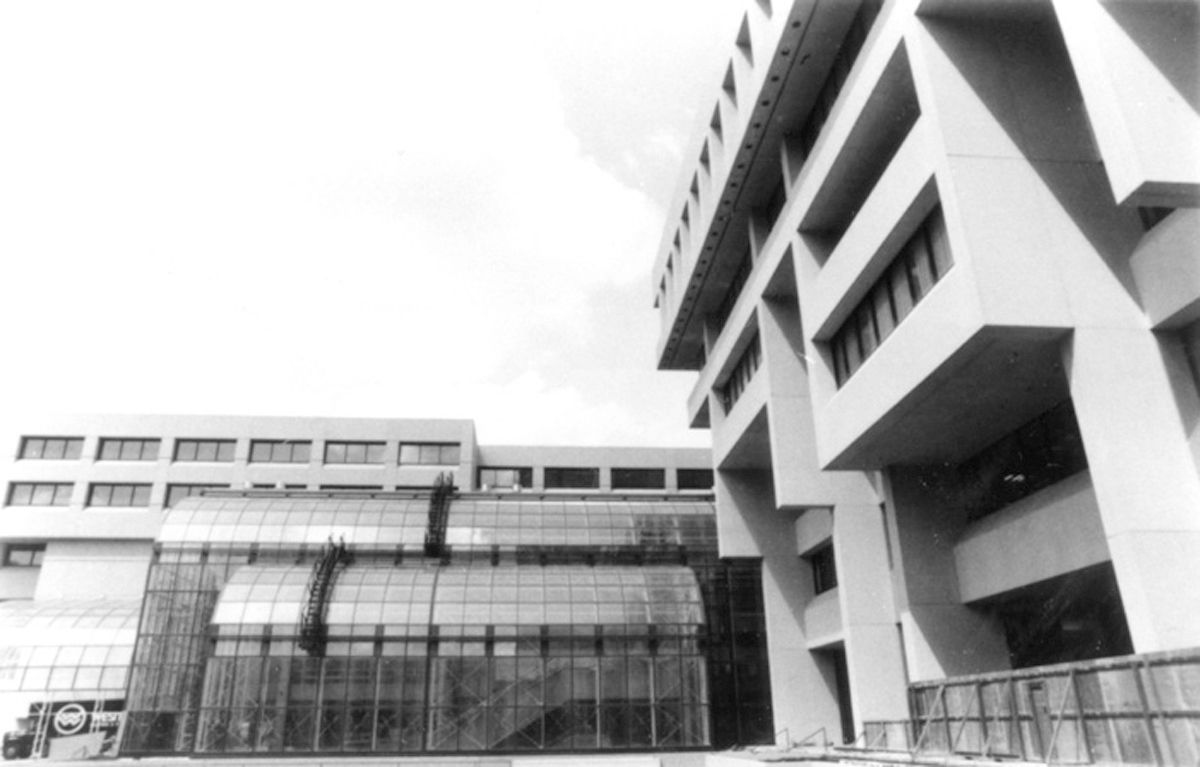 Exterior view of the law courts in Edmonton, circa 1982.