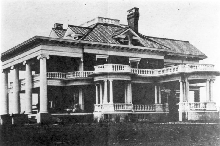 Magrath Mansion, 1914, front elevation. City of Edmonton Archives EA-267-143.