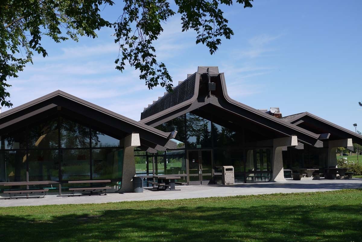Mayfair Park Pavilions, 2013, front elevation. Photo courtesy of Ann Hall.